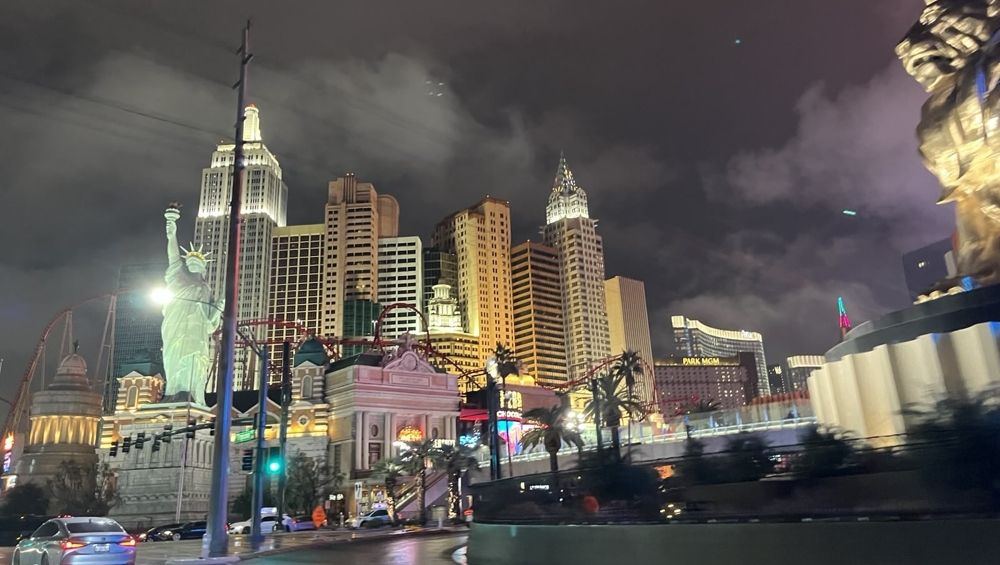 How Cannabis Tourism Boosts the Las Vegas Economy